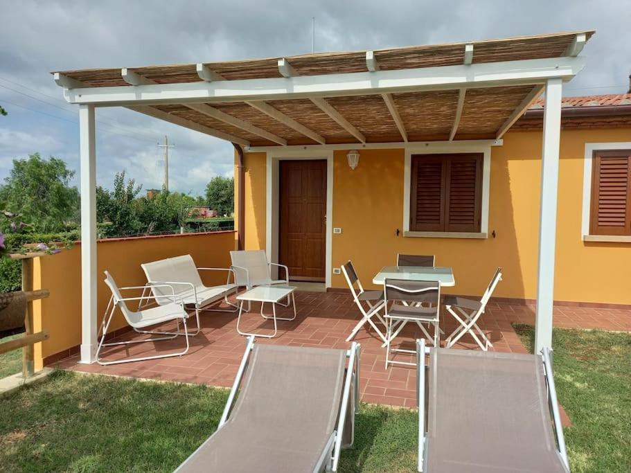 La Casina Di Campagna Tra Cecina E Bibbona Hébergement de vacances *